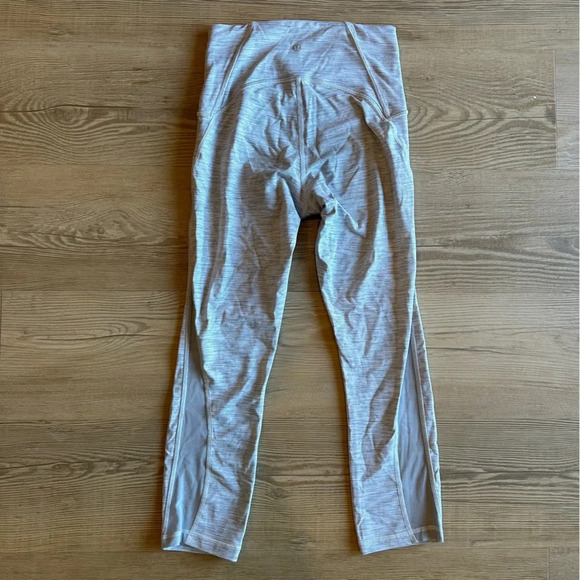 Lululemon women’s Train Times Crop leggings *21" size 4 Ice Grey Alpine White - Picture 7 of 12